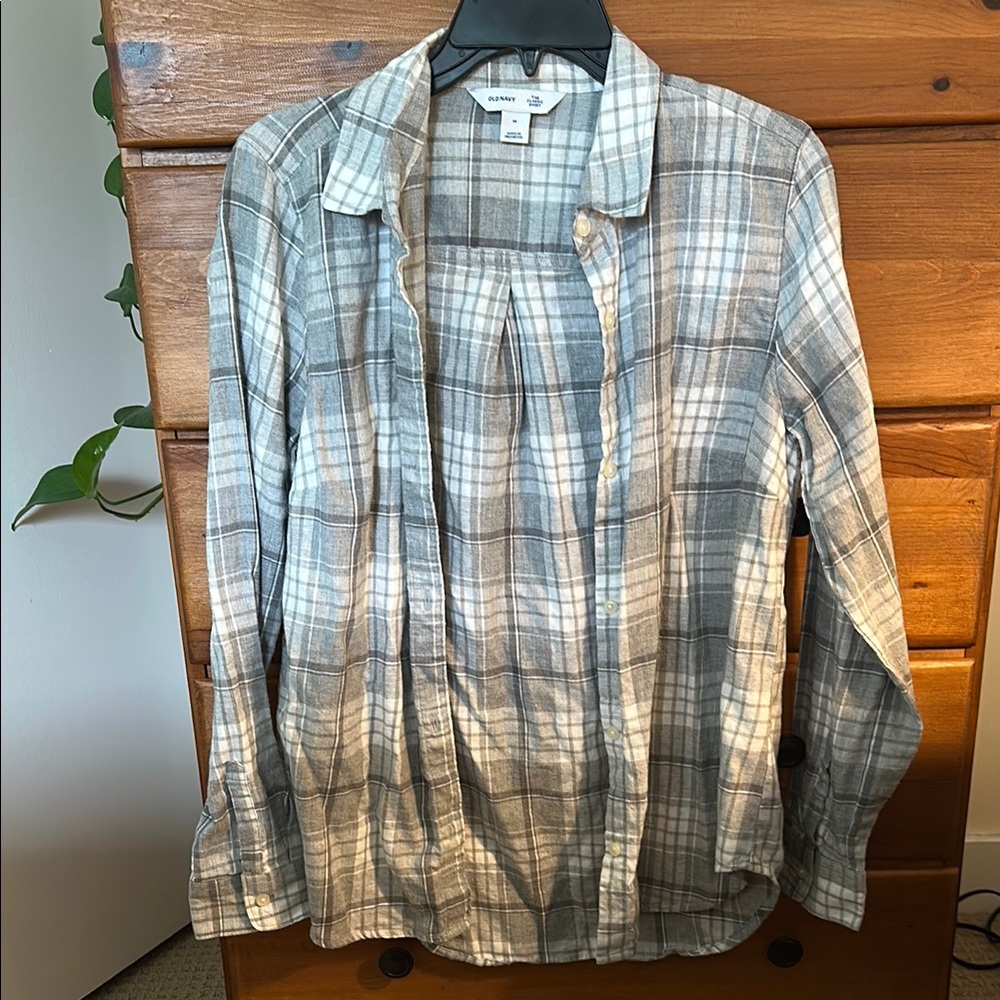 Old Navy Gray Plaid Button Up Shirt